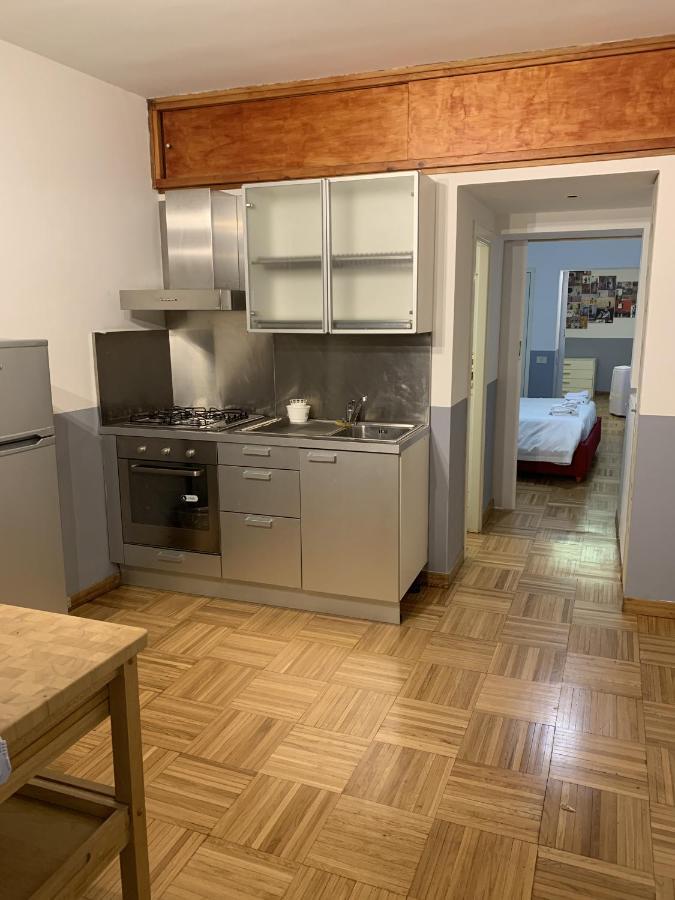 B&S Domus Colosseo Рим Екстериор снимка