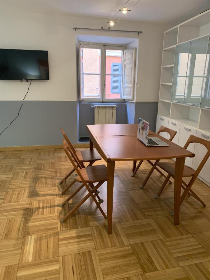 B&S Domus Colosseo Рим Екстериор снимка